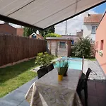Nyaraló Bubbles And Granules - Single-storey House - Swimming Pool *