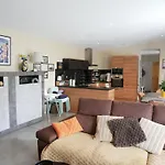Bubbles And Granules - Single-storey House - Swimming Pool *