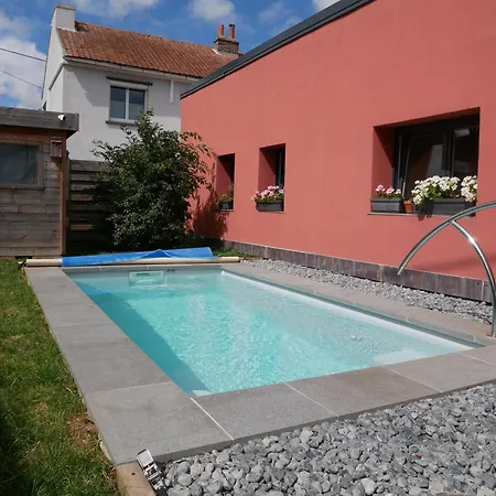 Bubbles And Granules - Single-storey House - Swimming Pool Prázdninový dům Provin