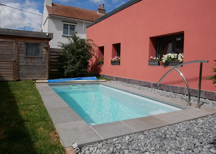 Bubbles And Granules - Single-storey House - Swimming Pool بيت للعطل Provin